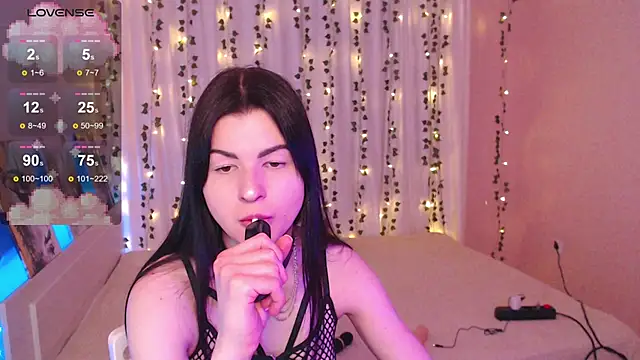 Stephanie Bloom online show from 03/04/26, 06:26