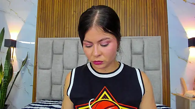 Scarlet Rosexx online show from 04/02/26, 11:00