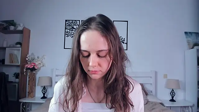 MalvinaTrafford online show from 05/01/26, 08:47