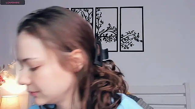 MalvinaTrafford online show from 02/18/26, 09:00