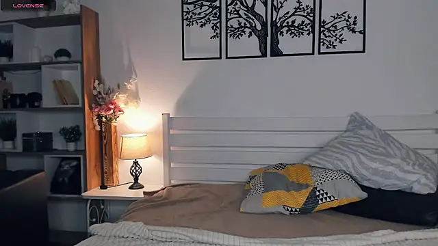 MalvinaTrafford online show from 02/16/26, 09:45