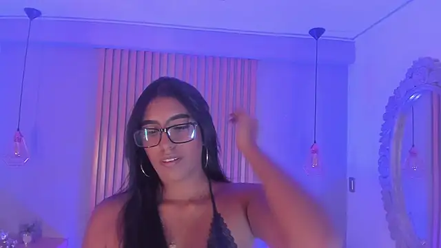 victoria figueroa online show from 06/01/26, 07:02