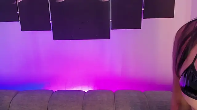 victoria figueroa online show from 05/18/26, 07:40
