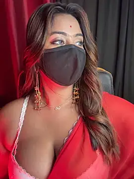 queen-panda online show from 04/11/26, 07:17