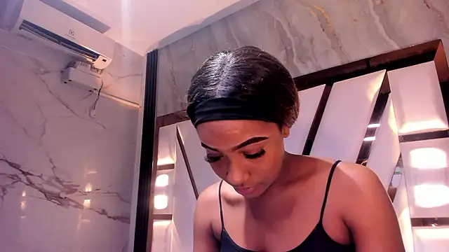 emii brown online show from 02/12/26, 01:49