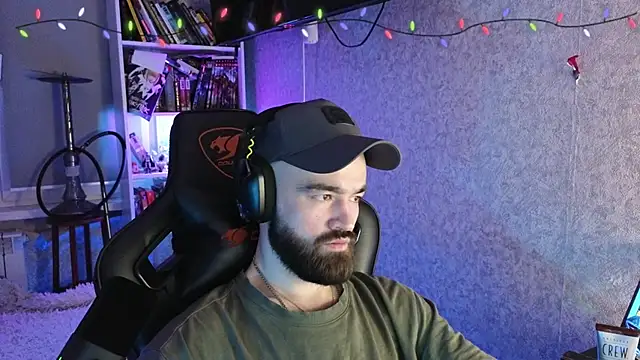 Snapshot of _Mostly_ chatting on 02/11/26, 04:29 Mostly online show from 02/11/26, 04:29