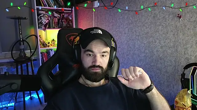 Snapshot of _Mostly_ chatting on 02/16/26, 09:13 Mostly online show from 02/16/26, 09:13