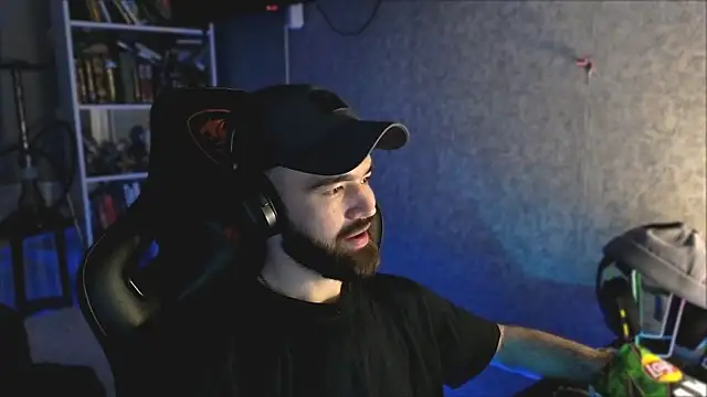  Mostly  online show from 04/01/26, 10:50