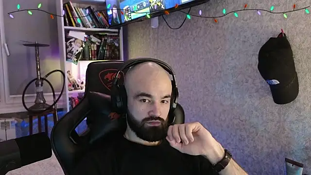 Snapshot of _Mostly_ chatting on 02/02/26, 06:07 Mostly online show from 02/02/26, 06:07