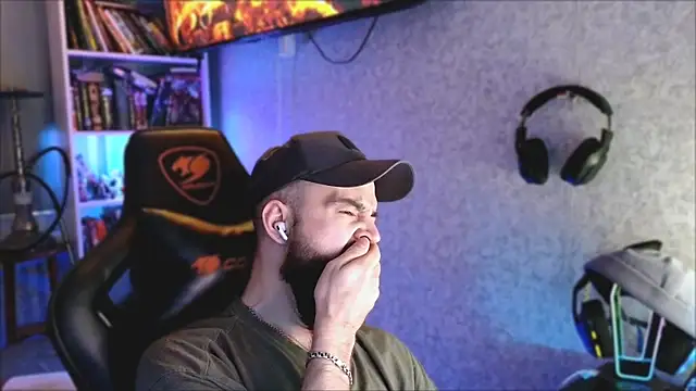  Mostly  online show from 04/07/26, 10:55