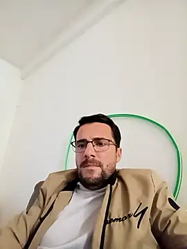 Snapshot of NatanCasad0 chatting on 02/05/26, 09:43 NatanCasad0 online show from 02/05/26, 09:43