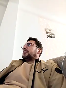 Snapshot of NatanCasad0 chatting on 02/08/26, 08:39 NatanCasad0 online show from 02/08/26, 08:39