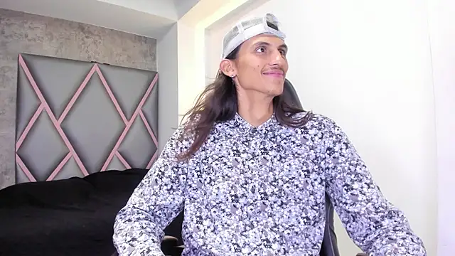 Noha-Smith online show from 02/05/26, 04:30