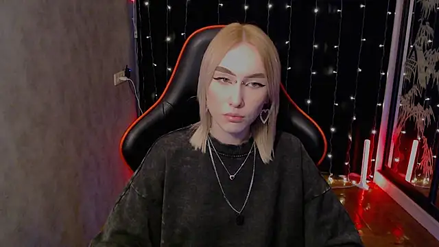 Snapshot of crybambi chatting on 02/04/26, 05:35 crybambi online show from 02/04/26, 05:35