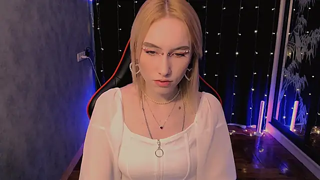 Snapshot of crybambi chatting on 02/18/26, 07:17 crybambi online show from 02/18/26, 07:17