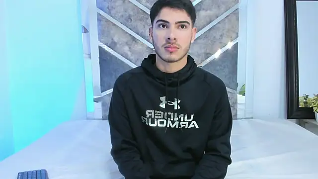 Snapshot of Apolo_Gray chatting on 02/03/26, 04:32 Apolo Gray online show from 02/03/26, 04:32