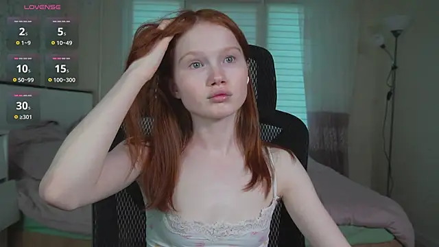 Snapshot of Nellie_baby chatting on 07/04/26, 04:22 Nellie baby online show from 07/04/26, 04:22