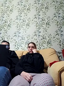 Snapshot of laparejaideal08 chatting on 02/13/26, 06:19 laparejaideal08 online show from 02/13/26, 06:19