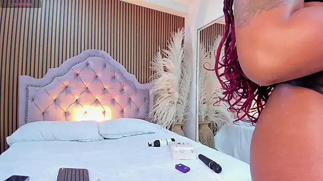 StacyMoon  online show from 02/17/26, 05:05