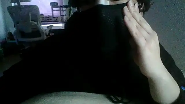 Snapshot of RaccooIsHere chatting on 02/27/26, 05:13 RaccooIsHere online show from 02/27/26, 05:13