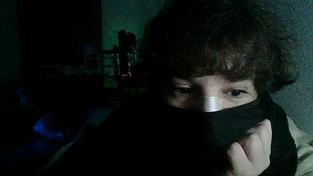 Snapshot of RaccooIsHere chatting on 02/26/26, 07:03 RaccooIsHere online show from 02/26/26, 07:03