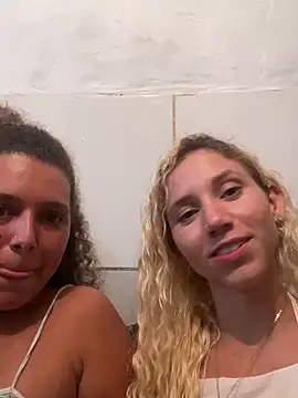 LoiraQuente69 online show from 02/06/26, 10:06