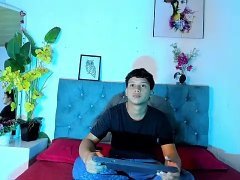 AlexDuMontt online show from 02/04/26, 07:20