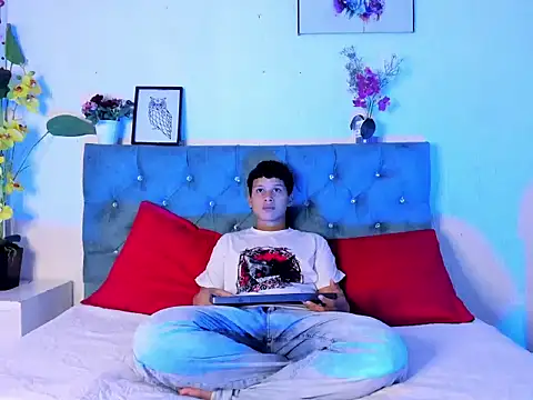 AlexDuMontt online show from 02/03/26, 08:03