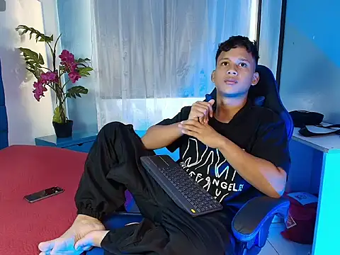 AlexDuMontt online show from 02/18/26, 07:21