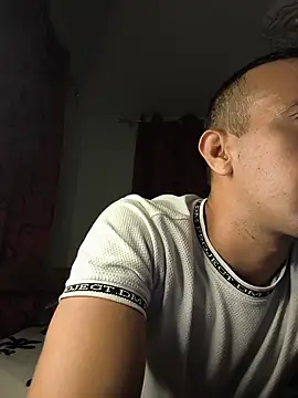 logan-31 online show from 02/05/26, 06:09