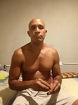 Snapshot of djmorenoo chatting on 02/28/26, 05:29 djmorenoo online show from 02/28/26, 05:29