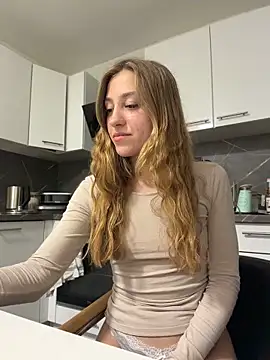 romyxxs online show from 04/10/26, 08:05