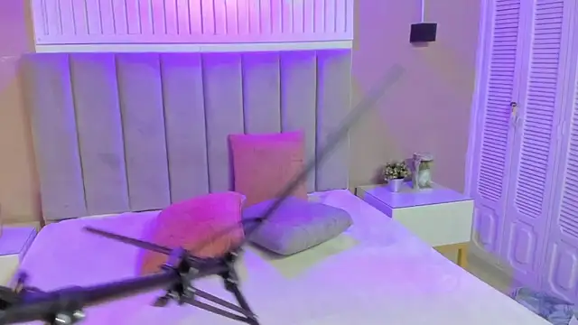 Snapshot of _Kailythompson chatting on 02/04/26, 06:36 Kailythompson online show from 02/04/26, 06:36