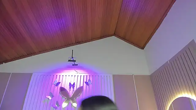 Kailythompson online show from 07/01/26, 07:58