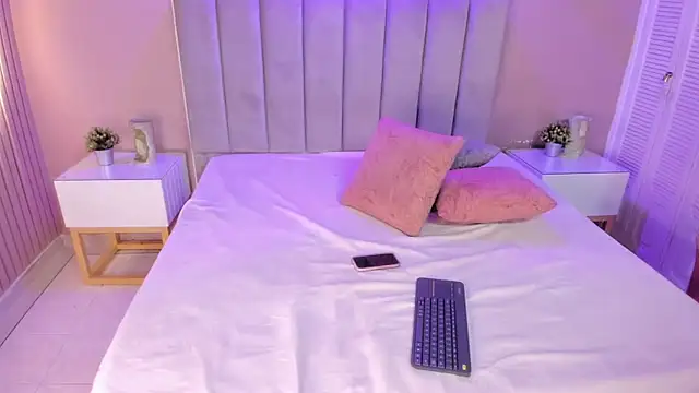 Snapshot of _Kailythompson chatting on 02/05/26, 07:21 Kailythompson online show from 02/05/26, 07:21