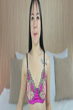 Snapshot of Yalezka_ chatting on 07/22/26, 04:25 Yalezka online show from 07/22/26, 04:25