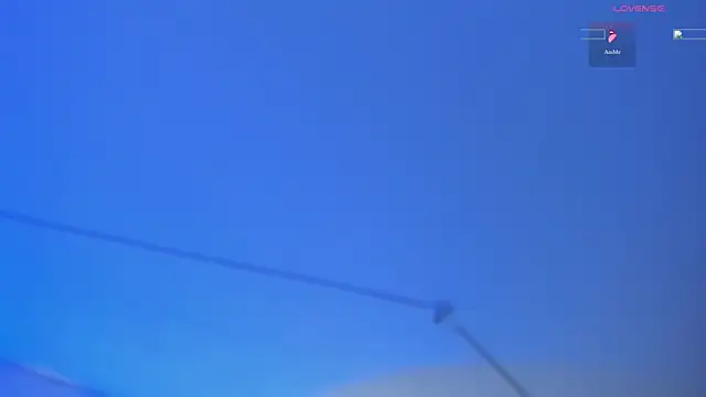 Snapshot of Yalezka_ chatting on 06/28/26, 04:19 Yalezka online show from 06/28/26, 04:19
