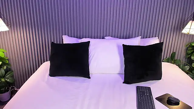 Yalezka  online show from 03/29/26, 04:58