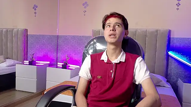 Derek Sinn online show from 04/03/26, 07:53