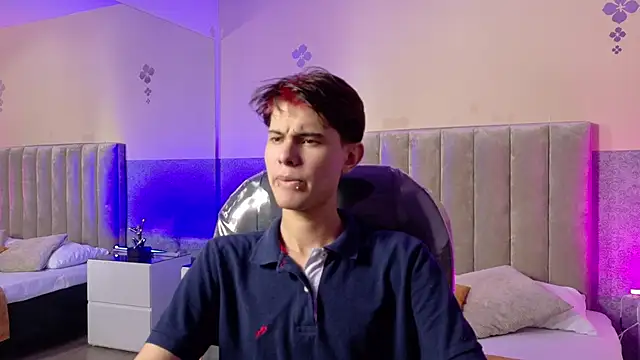 Derek Sinn online show from 04/04/26, 07:53