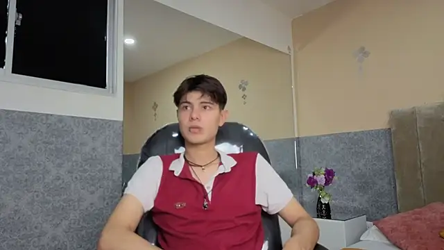 Snapshot of Derek_Sinn chatting on 02/09/26, 08:29 Derek Sinn online show from 02/09/26, 08:29