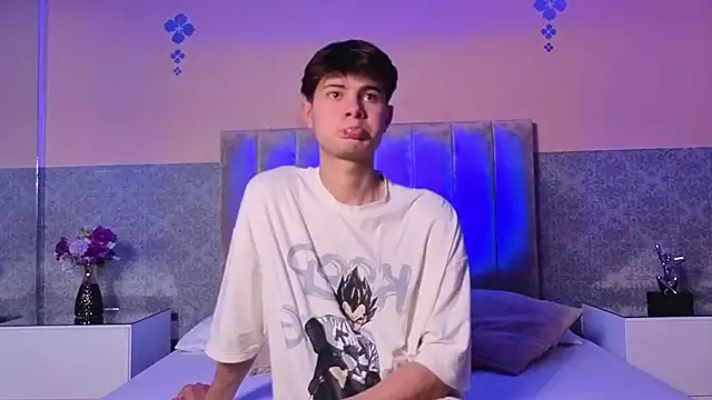 Snapshot of Derek_Sinn chatting on 02/21/26, 07:49 Derek Sinn online show from 02/21/26, 07:49