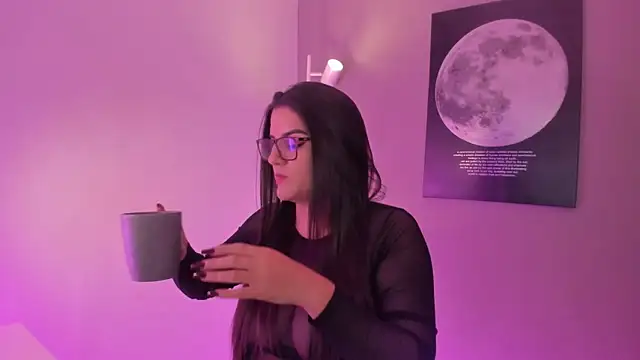 Snapshot of Valenvega_ chatting on 02/06/26, 09:22 Valenvega online show from 02/06/26, 09:22