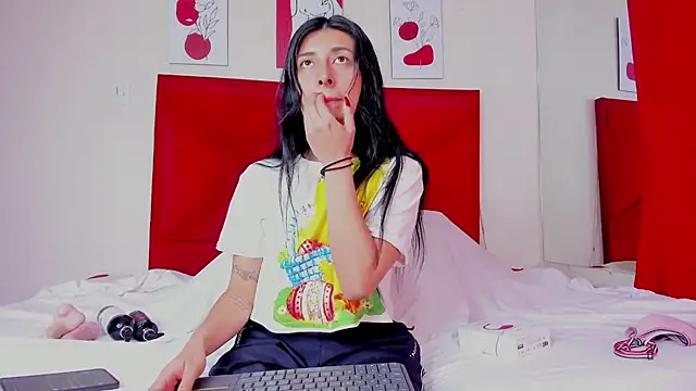 EmmaWilliamss4 online show from 02/01/26, 04:49