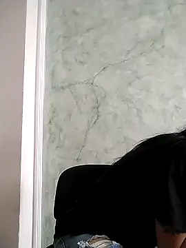 EmmaWilliamss4 online show from 02/05/26, 04:03