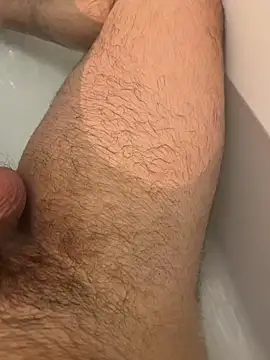 showtimebobby2424 online show from 02/08/26, 08:23