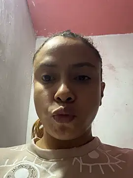 Samantha rousse28 online show from 02/18/26, 10:33