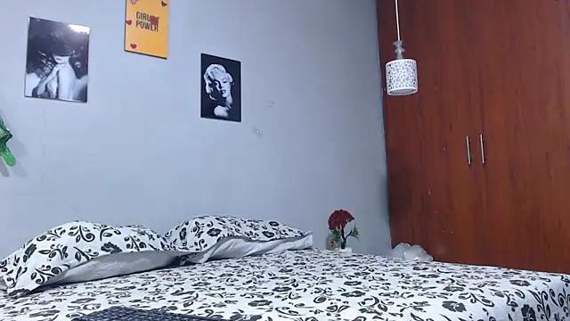 arianna rossi11 online show from 03/26/26, 12:58