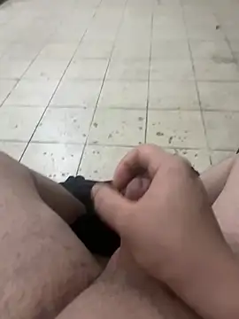 Snapshot of Can3438q chatting on 02/17/26, 12:30 Can3438q online show from 02/17/26, 12:30