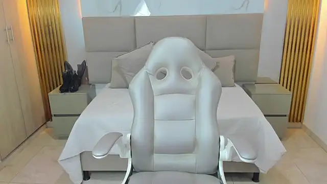 Nasira sultan online show from 03/28/26, 02:23